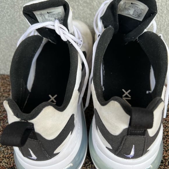 NIKE AIR MAX 270 REACT MEN SHOES SIZE 12 Look good as new - Picture 4 of 4